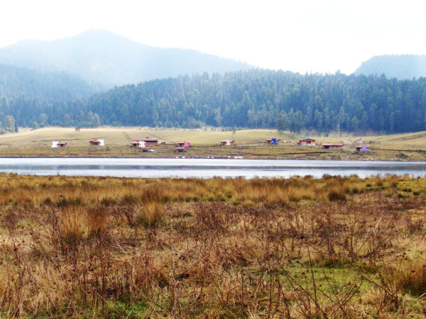 Laguna y Parque Ecoturístco Corral de Piedra. Ejido Amealco Estado de México. Cicloturismo México