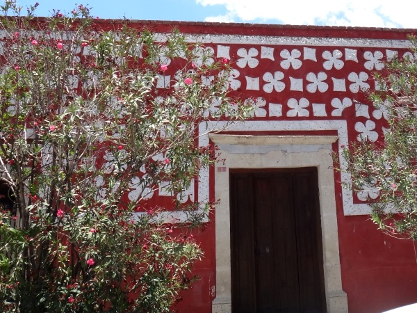 Fachada de otra casa en Real de Asientos Ags.