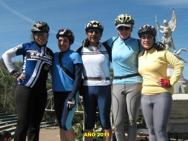 Amigas ciclistas de Juan Munguía T., en Los Remedios años 2011, Grupo Biciperros CDMX