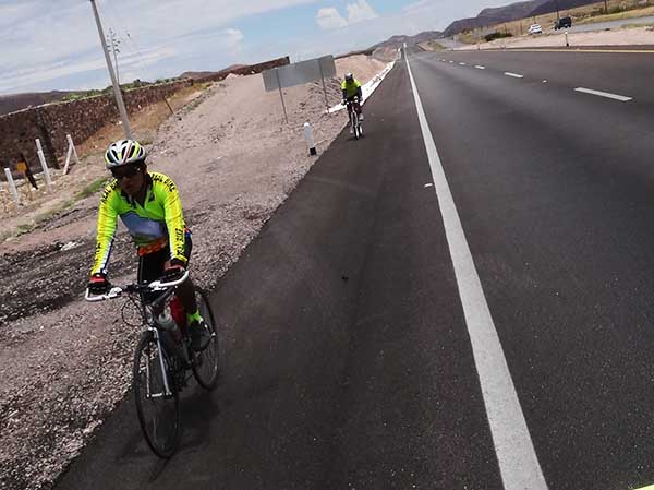 Repavimentación carretera tramo  Sierra Santo Domingo, ruta Delicias-Chihuahua 