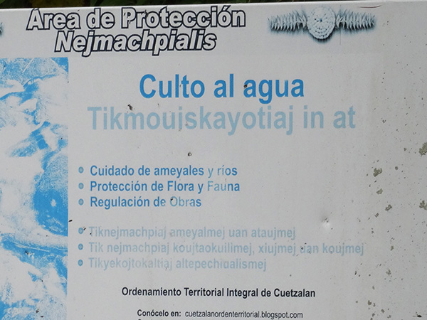 Cartel de Culto al agua, sendero a la Cascada Las Brisas, Tzicuilan, Estado de Puebla