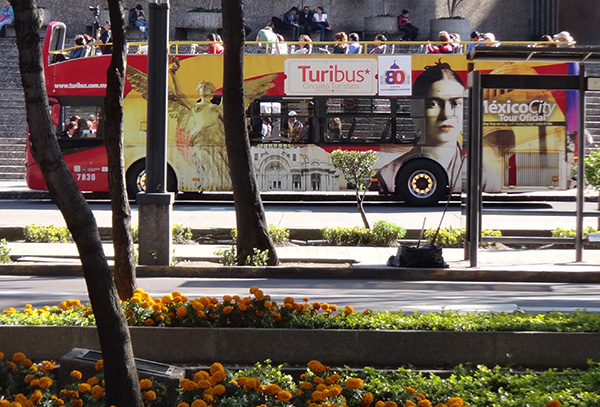 Turibús Chapultepec-Paseo de la Reforma, Ciudad de México. Senderismo Urbano