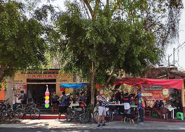 Almuerzo de ciclistas MTB en Zacualpan Morelos