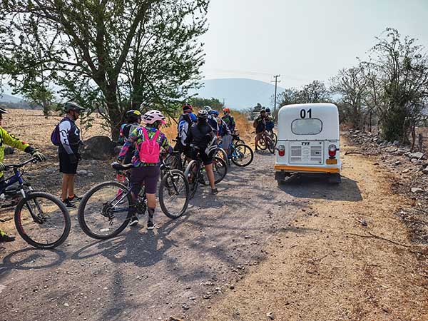 Escala del Grupo FitFat Bikers ruta Laguna Cayehuacan -Atlántida, Estado de Morelos