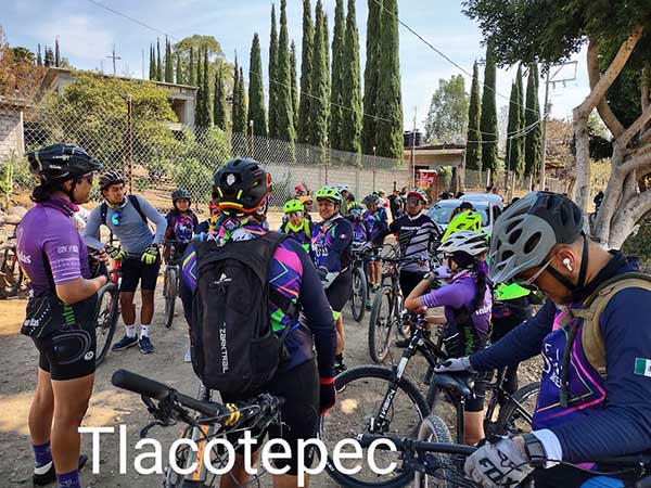 Ciclistas MTB en Tlacotepec Morelos, con Belem Guerrero 2023