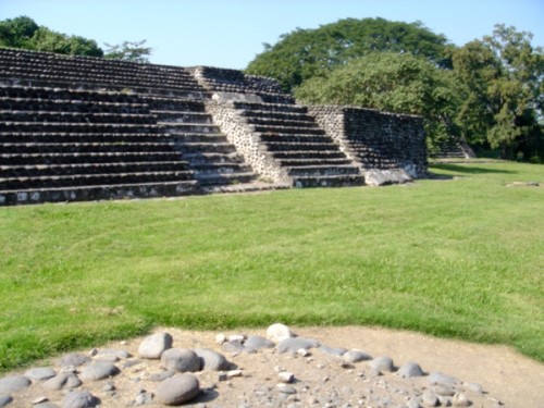 Cempoala centro ceremonial construido con piedra de río