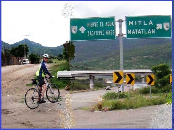 Ruta cicloturista Ciudad de Oaxaca carretera 190 rumbo a Hierve el Agua, Estado de Oaxaca
