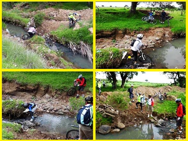 Cruzando el arroyo en la ruta MTB Hacienda Xochuca-Tlaxco Pueblo Mágico Estado de Tlaxcala