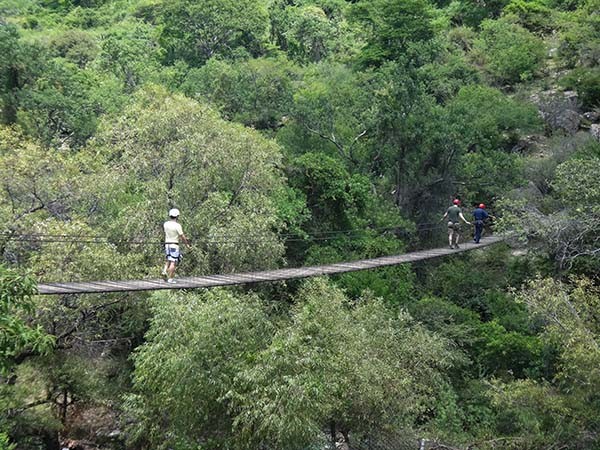 Senderismo en puente colgante Cerro del Chumil, Jantetelco Estado de Morelos