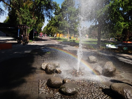 La fuente con arco iris 2, Parque Ecoturístico Xochitla