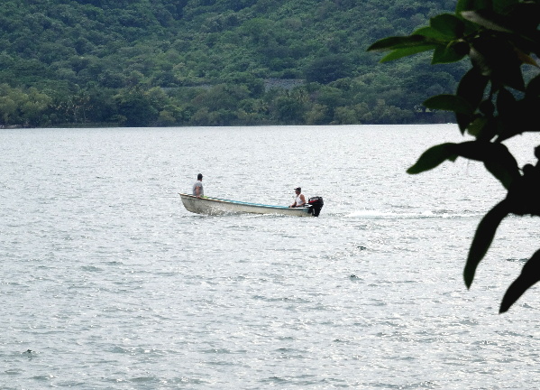 Paseo en lancha Laguna de Sta. Ma. del Oro, Nayarit