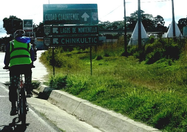 Entronque carretera Comitán-Lagunas de Montebello-Cd. Cuahutémoc, Chiapas. Cicloturismo 2017