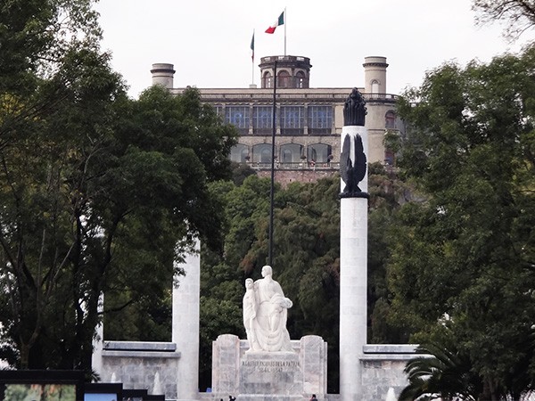 Senderismo al Cerro y Castillo de Chapultepec, Alcaldía Miguel Hidalgo CDMX