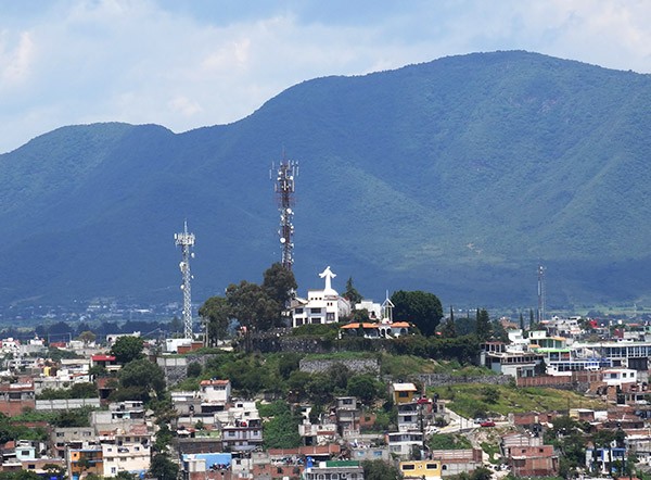 Panorámica del Cristo de Atlixco Pueblo Mágico, Estado de Puebla, México.Senderismo urbano