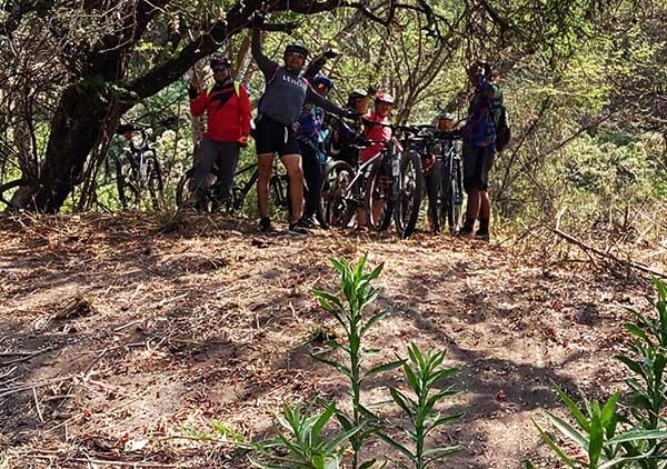 Grupo FitFat Bikers en la parte media de la Barranca El Muro Llorón, ruta a Atotonilco Estado de Morelos