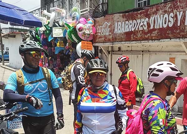 En Atotoniclo Morelos Ciclismo MTB  Grupo FitFat Bikers Jonacatepec