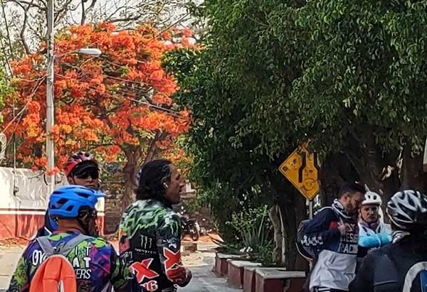 Grupo FitFat Bikers en Tetelilla rumbo a la Laguna Cayehuacan-Atlántida Estado de Morelos