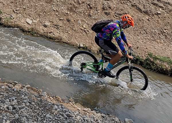 Rodada MTB por canal de riego de Tenango Estado de Morelos. Grupo FitFat Bikers