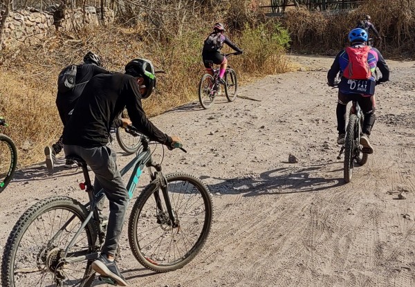 Ciclismo MTB ascenso de montaña, ruta Huichila-Los Sauces-El Limón, Tepalcingo Morelos