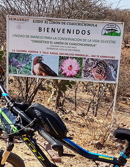 Anuncio de bienvenida al Ejido El Limón de Cuauchichinola. Ciclismo MTB. Tepalcingo Morelos